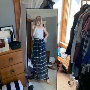 Vanity Size SM sheer bottom maxi dress so cute!!